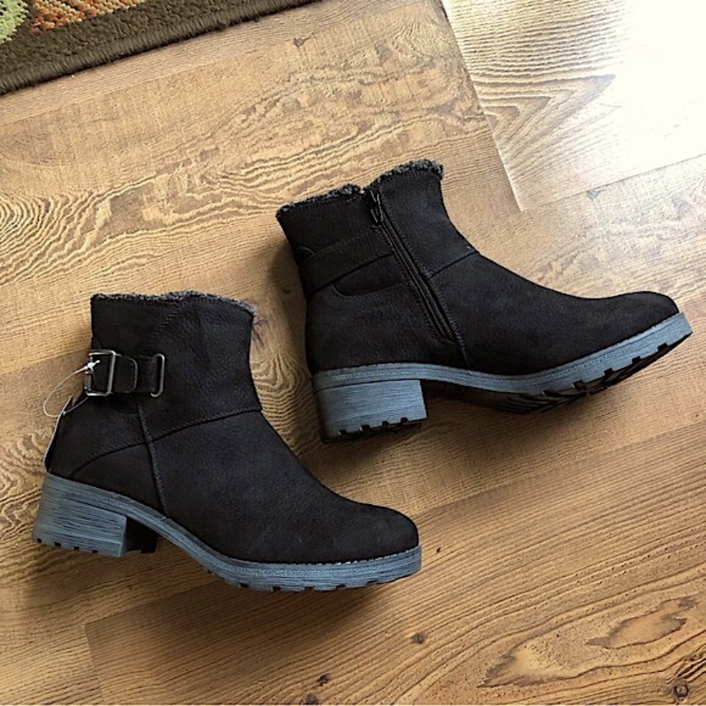 Sold-Sonoma Goods For Life Black Sherpa Lined Ankle Boots are NWT - Picture 4 of 12